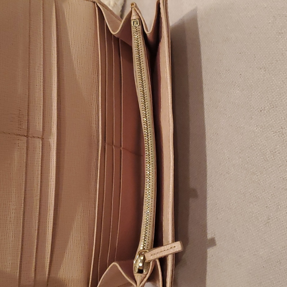 FENDI Baby Pink Wallet - Picture 13 of 16
